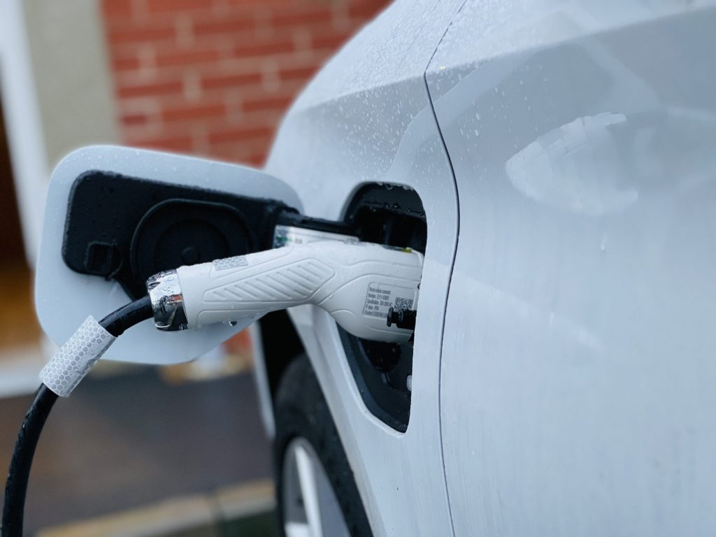 5 reasons why Electric Vehicles will overtake combustion engined cars 5 reasons why Electric Vehicles will overtake combustion engined cars